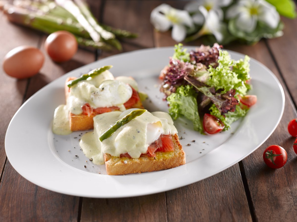 HeveaCafe's tweet photo. Looking for a new way of "Breakfasting". Hevea Cafe offers more that 7 choices. #KSA #qatar #kuwait #Breakfast https://t.co/qzAfpSVWxk