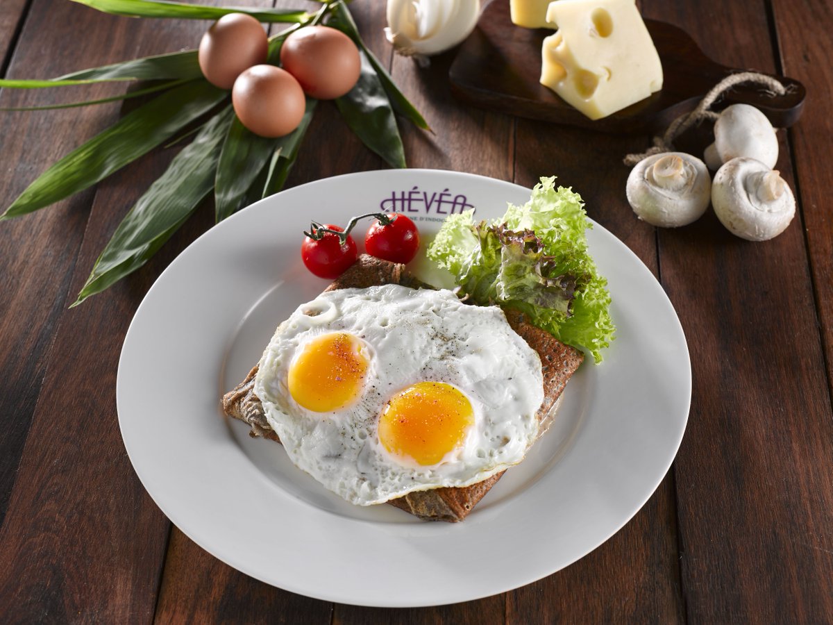 HeveaCafe's tweet photo. Looking for a new way of "Breakfasting". Hevea Cafe offers more that 7 choices. #KSA #qatar #kuwait #Breakfast https://t.co/qzAfpSVWxk