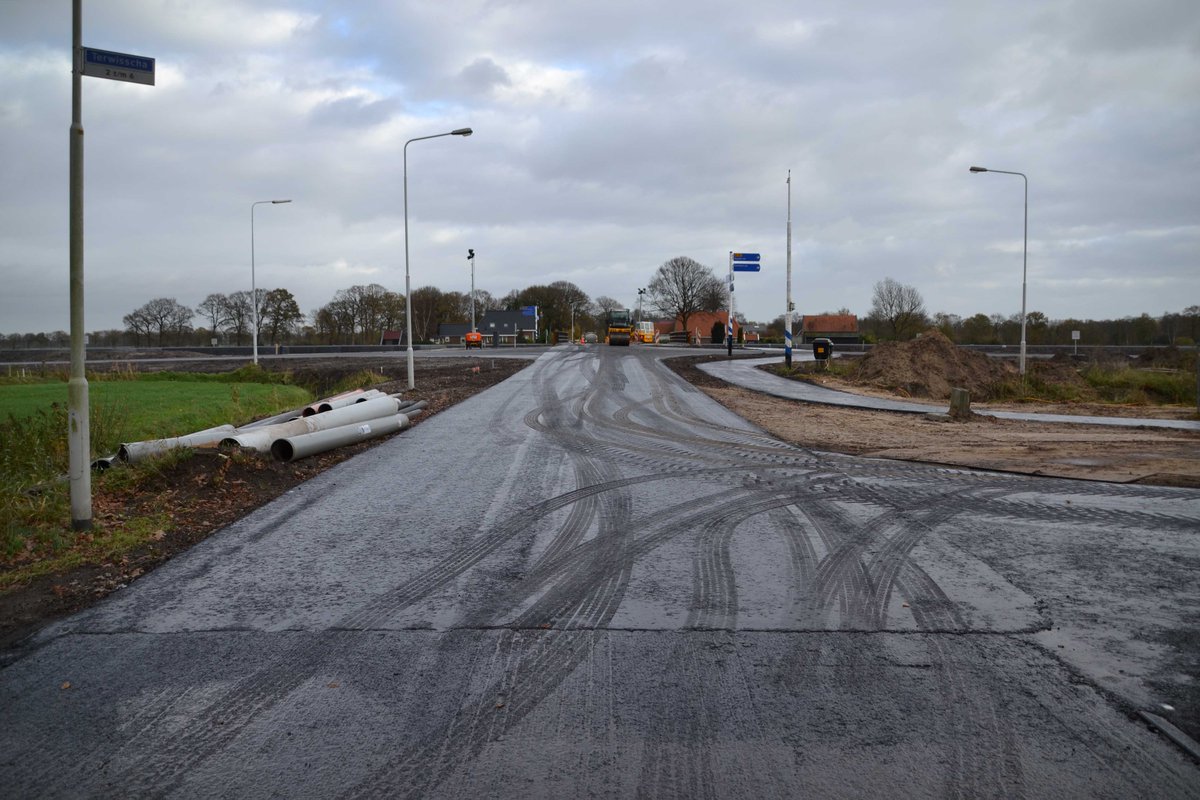 Rubenw96's tweet photo. Al aardig wat voortgang bij viaduct Terwisscha #n381 @projectN381 @heijmansnl https://t.co/pzRFnevKin