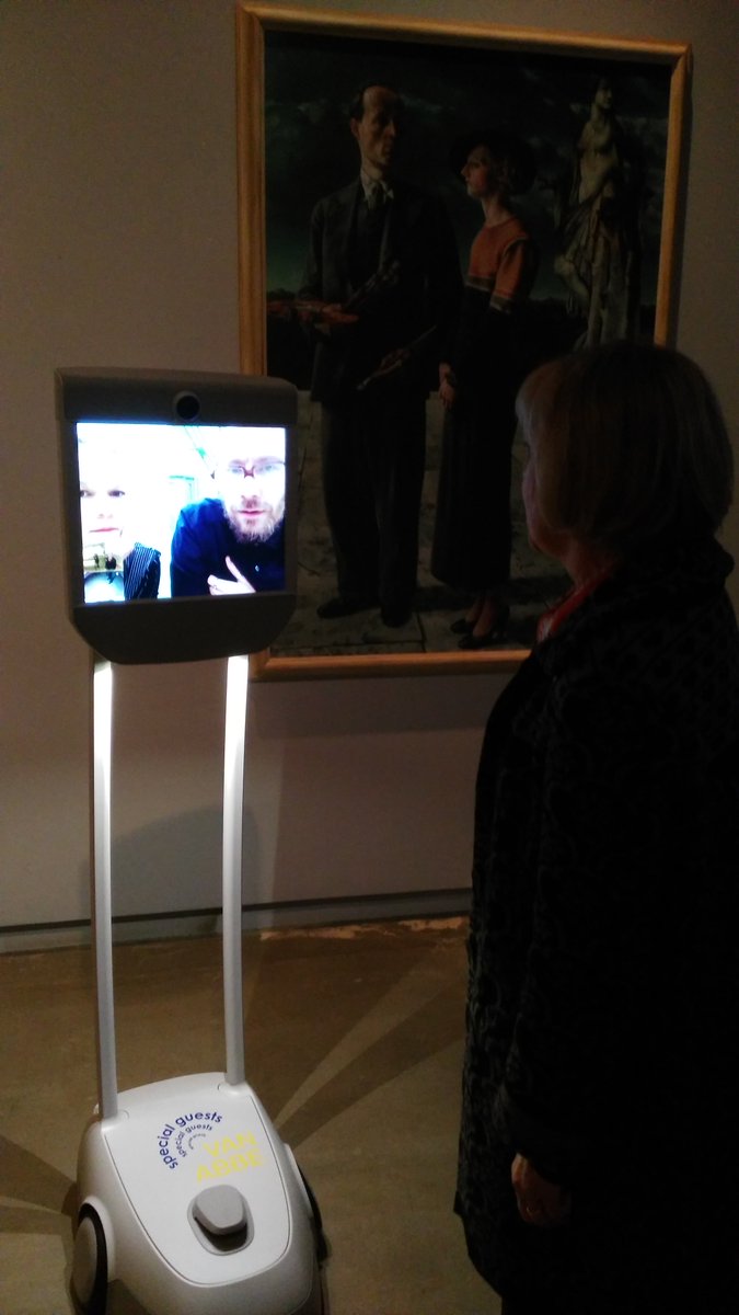 #Kunst is... een gesprekje met museumrobot #vanabbe <a href="/vanabbemuseum/">Van Abbemuseum</a> in Eindhoven