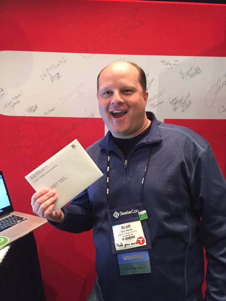 tsheets's tweet image. Congrats Scott for winning the TSheets $500 raffle prize! 🎉🎉 Dolla Dolla bills! #WINNING #SleeterCon #MakeYourMark