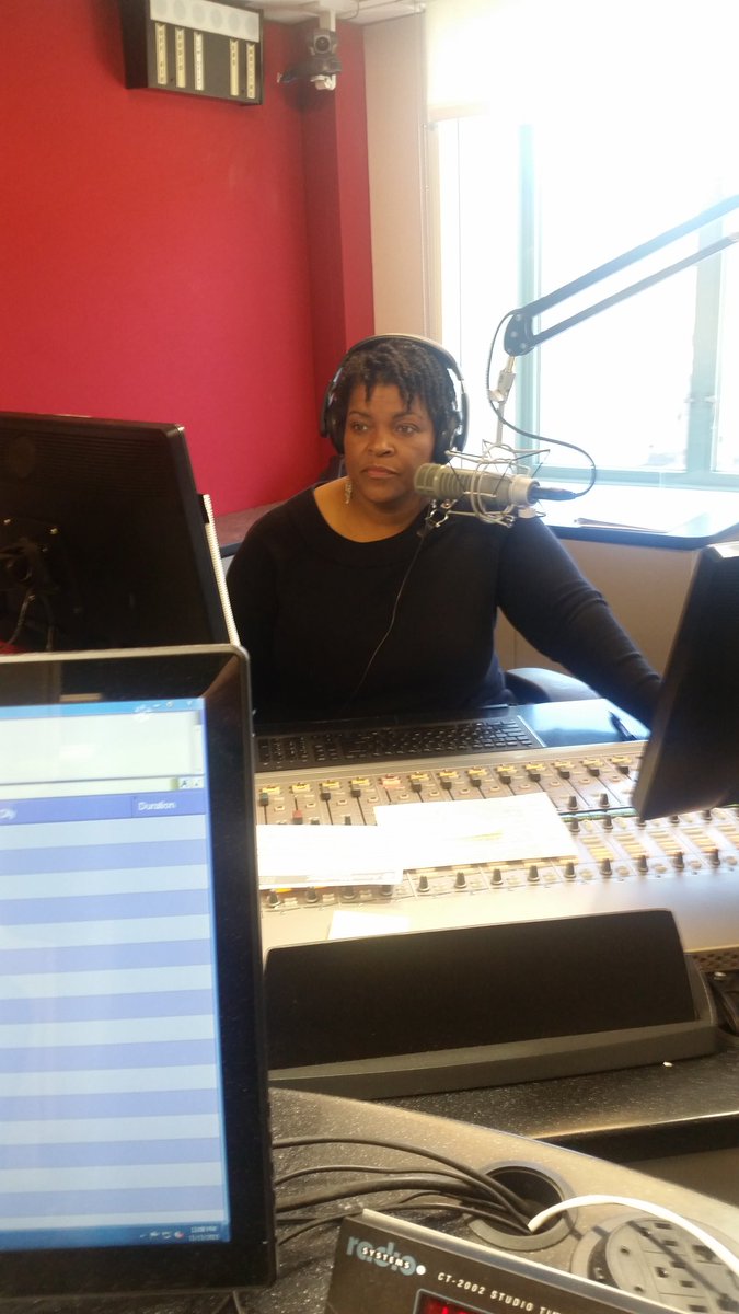 caroldanielKMOX's tweet photo. Don't miss @kmoxnews @KMOXKilleen on #BridgetonLandfill @Brpkelly on #BillyBusch & @GrantsFarm family fight https://t.co/uHPHKC0jM1