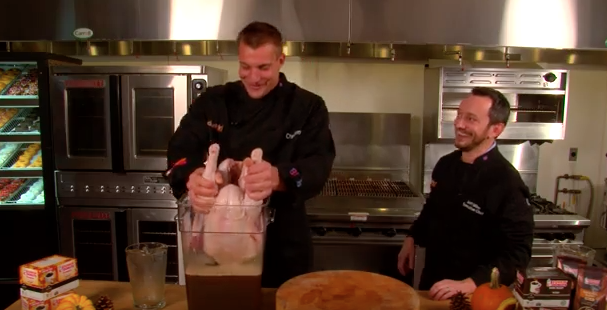 RobGronkowski's tweet photo. Best 2AM Chef in college to @DunkinDonuts Dunksgiving assistant chef. #goals https://t.co/RHVpuJG6Qr https://t.co/CdGPSMKClF