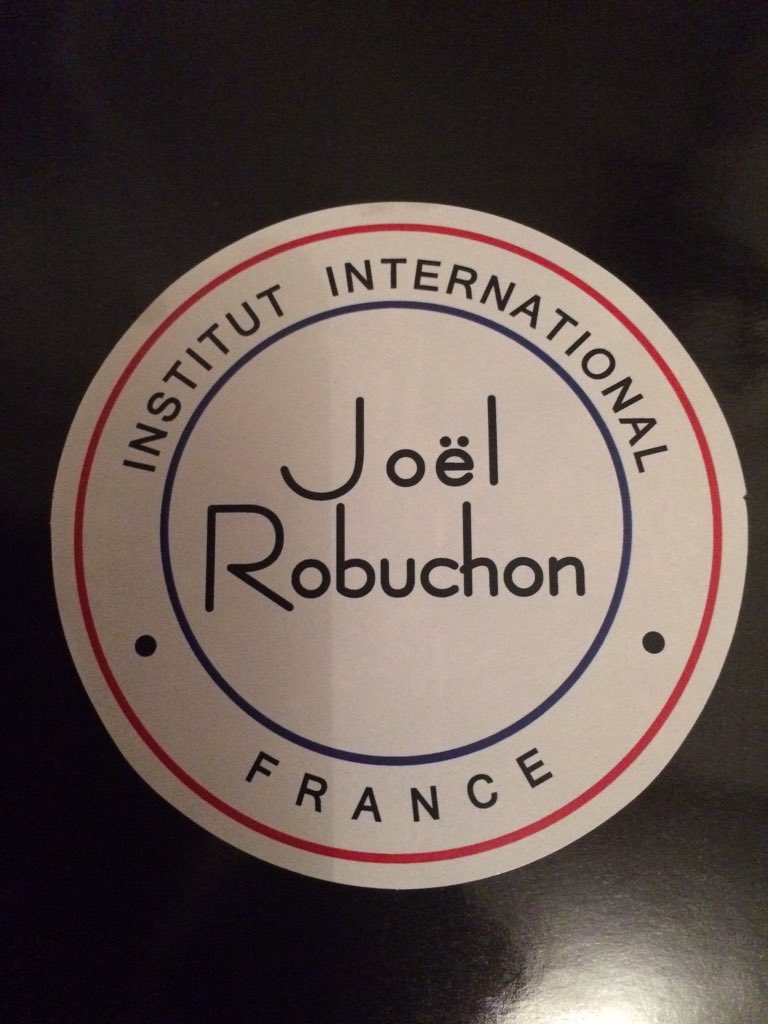 GdeLHERMITE's tweet photo. Beau lancement ce soir de l'Institut International Joël Robuchon de Montmorillon #vienne #joelrobuchon #montmorillon https://t.co/zaO86c13sR