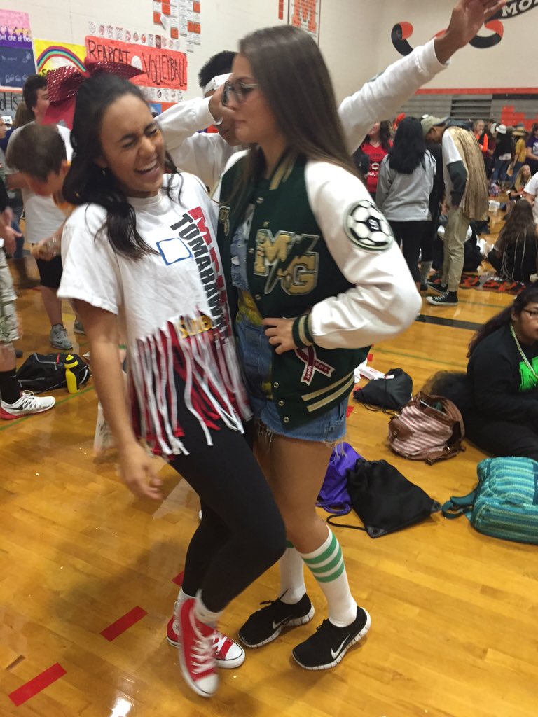 davis__tyanna's tweet image. She licked me #Rise2015