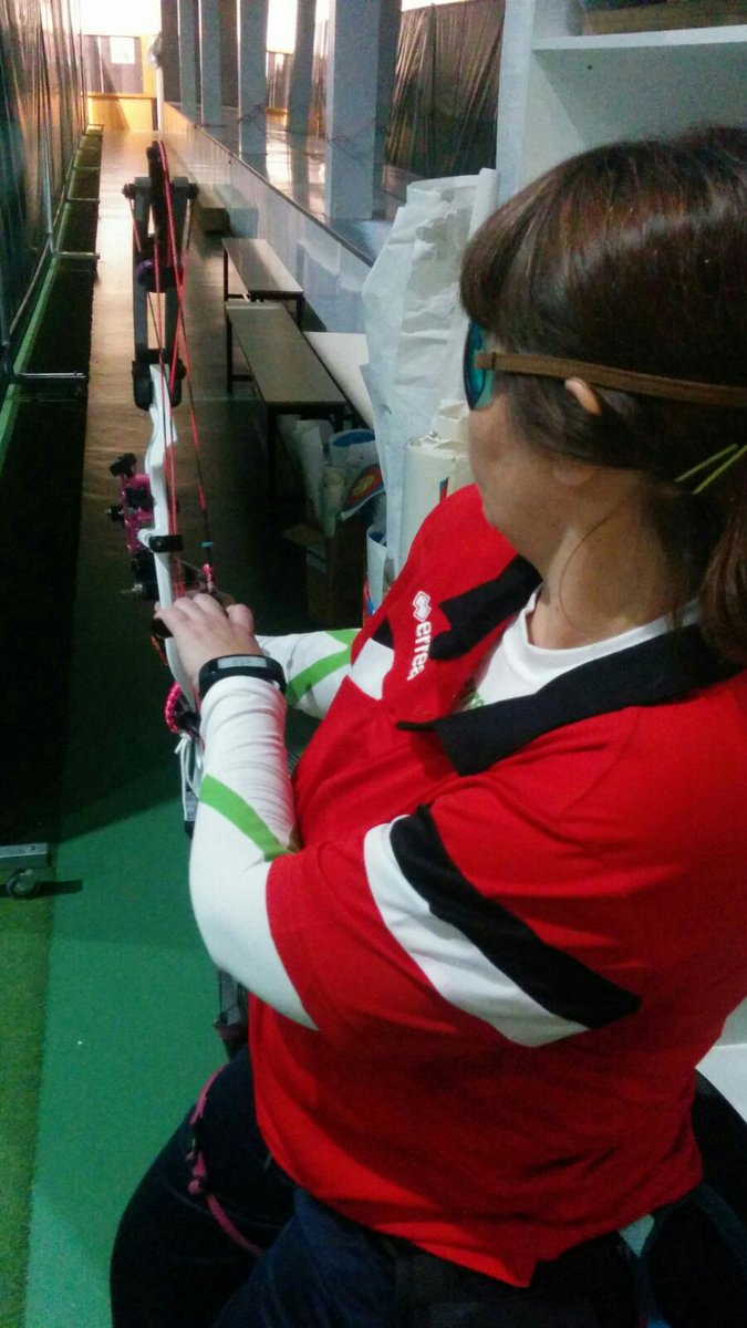 lili_oliveros's tweet photo. Entrenando hoy en el #CTTAM con @ERREASPAIN. Gracias! https://t.co/GWCUa61T5R