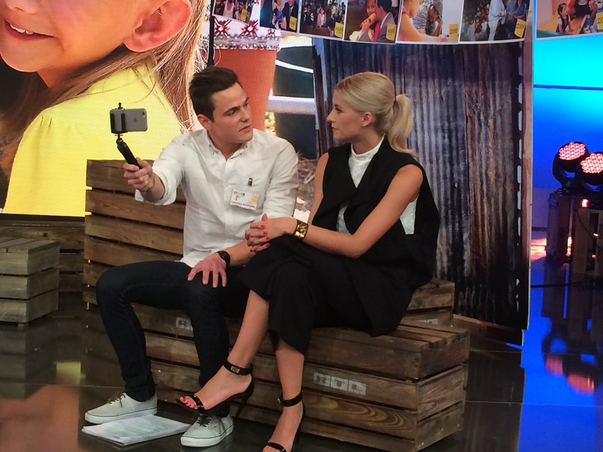 RTL_com's tweet photo. @LenGercke mit unserem Kollegen beim #RTL  #Spendenmarathon #Periscope-Interview. https://t.co/82Dpf2UILA