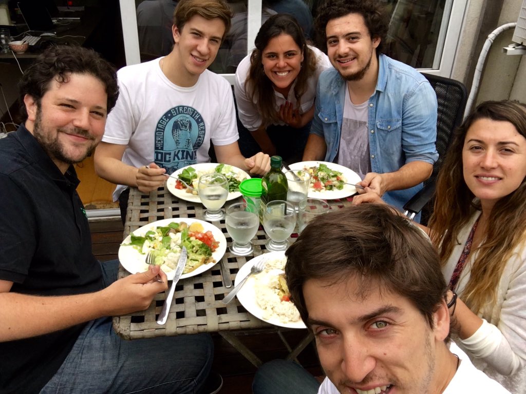 tomastimes's tweet photo. Para ser un país de 40 millones de emprendedores #YoCambio https://t.co/oTRBYexRXF