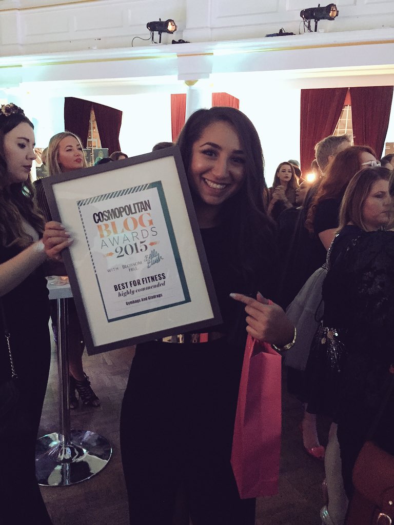 SimplyCantara's tweet image. So, so happy! I was in an AMAZING category &amp;amp; everyone deserved to win. Thank you so much 💗💕 #CosmoBlogAwards