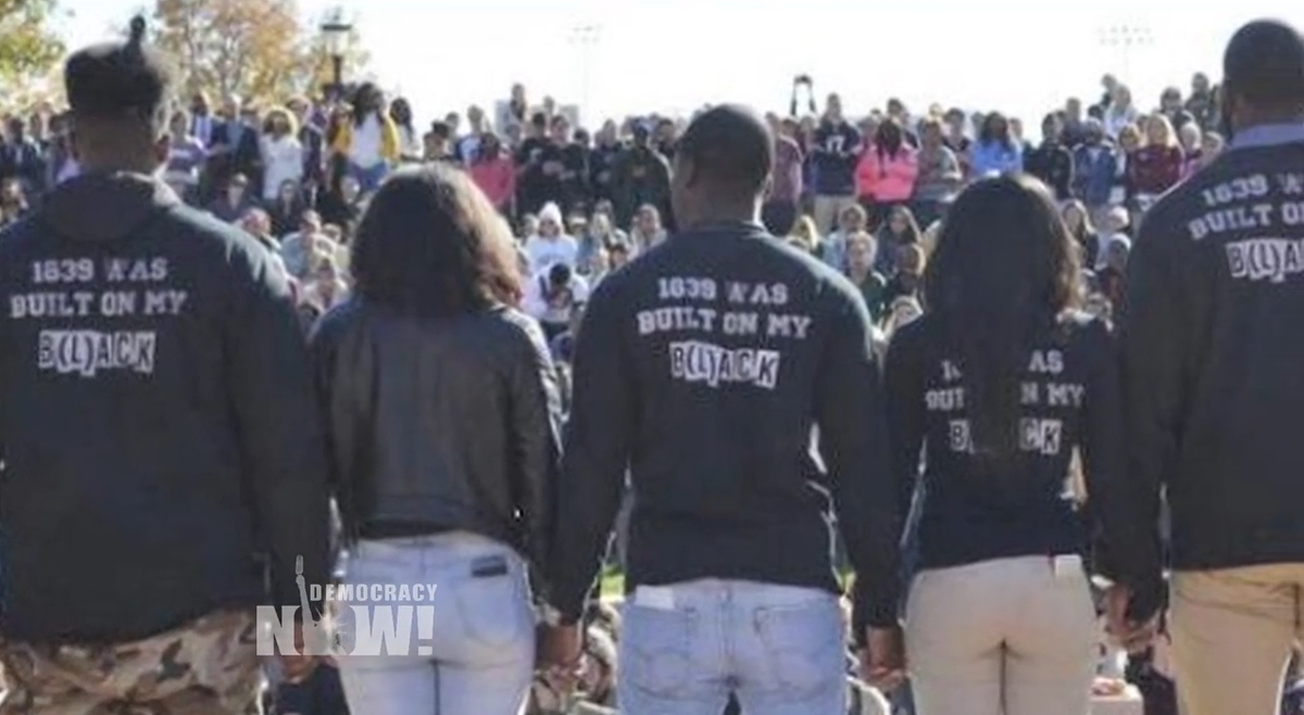 democracynow's tweet photo. #StudentBlackOut: Students Nationwide Protest Racism on Campus. PHOTOS: https://t.co/pQKYxFaf6k https://t.co/BWLRV43SBW