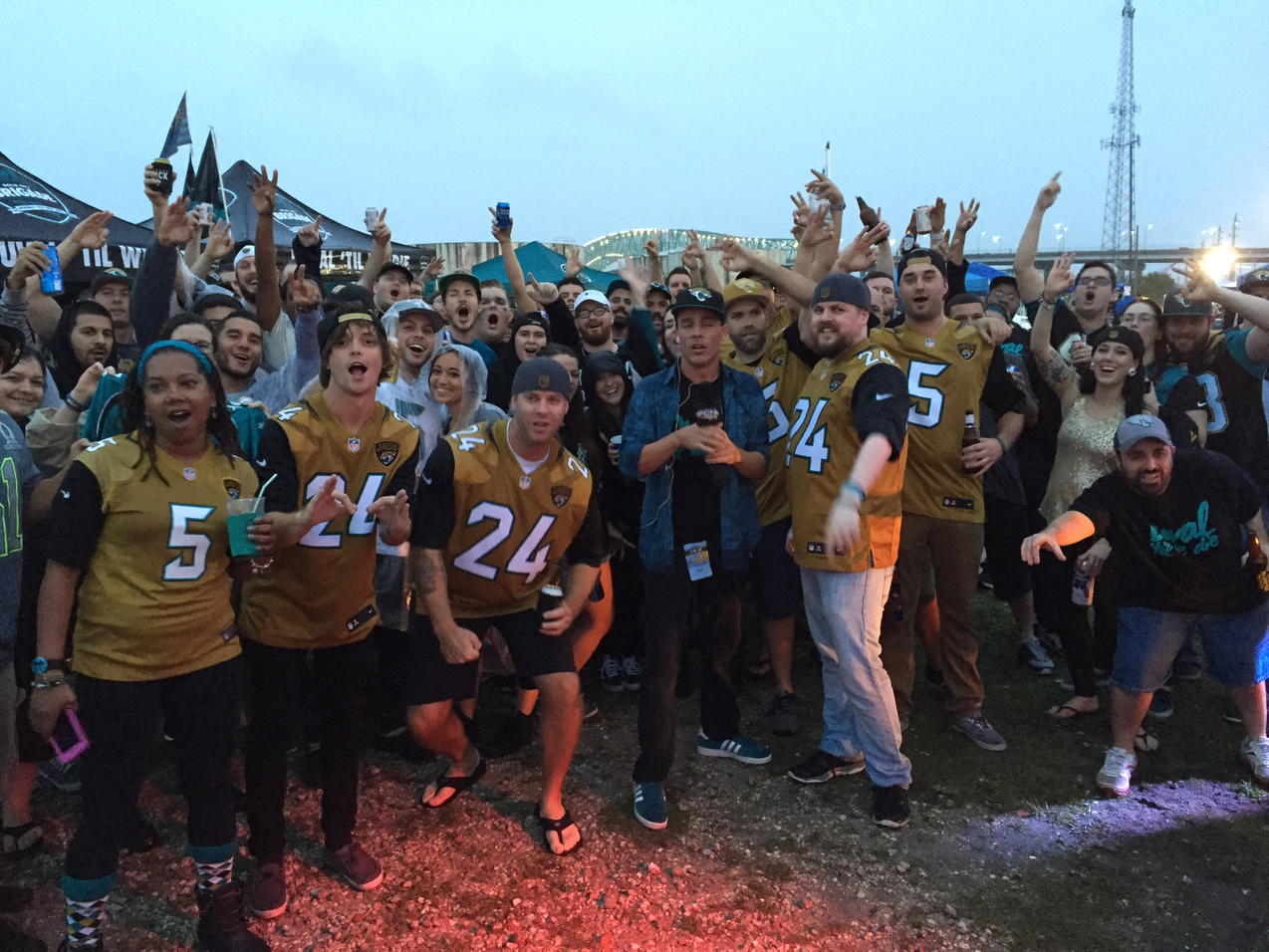 CUNSdCjWIAASs-x.jpg:large