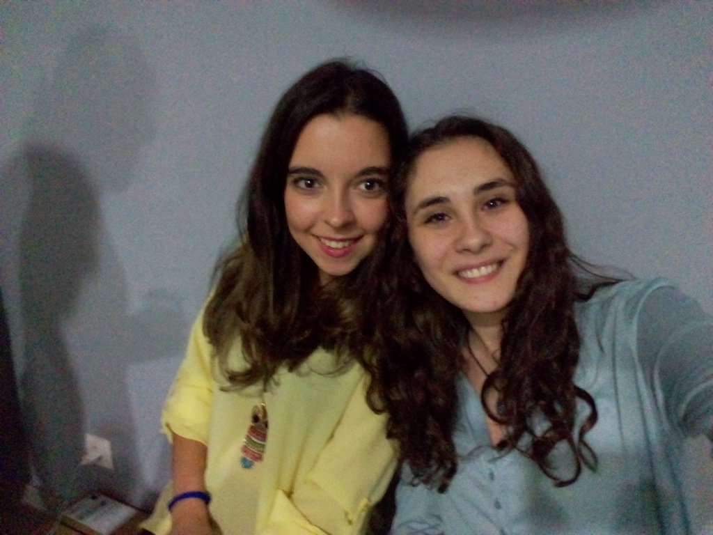 andreah251's tweet photo. Felices 19 a una de las mejores y a una de las más importantes de mi vida. Por muchos más! Te quiero mucho 🎂🎂🎉🎉🎉👭💗💗💗 https://t.co/kxMbXzd5fo