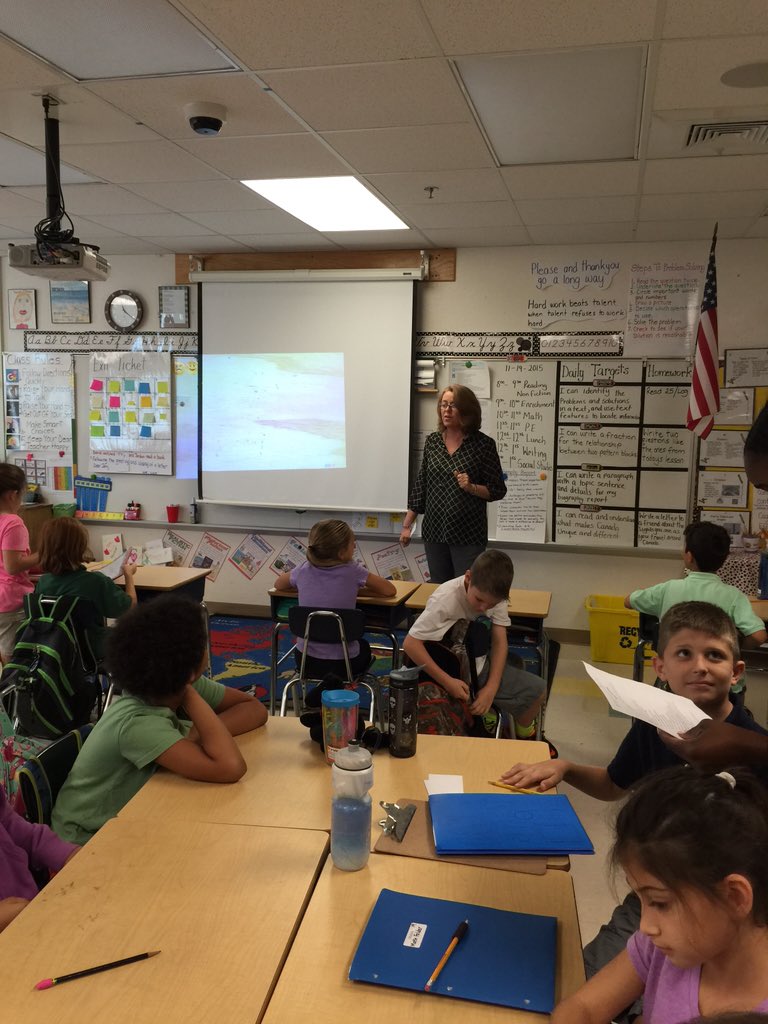 Shoemaker_SDPBC's tweet photo. Happy Birthday Mrs. Campbell!!! https://t.co/aLrwnYBX0B