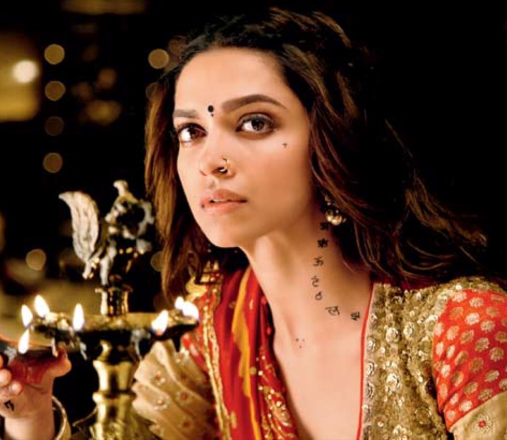 RTorFAVDeepika's tweet photo. RT- LEELA
FAV - MASTANI #BajiraoMastaniTrailer @deepikapadukone @TheDeepikaFC @DeepikaHolics @DeepikaAdmirers https://t.co/bcxOBEFcTJ