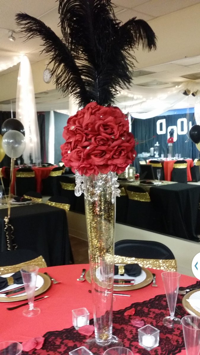 Iconic_Affair's tweet photo. Yes, you COULD do it yourself, or you can leave it to the pros. #Eventprofs #leaveittothepros #Themedevents https://t.co/hvLVy7LasU