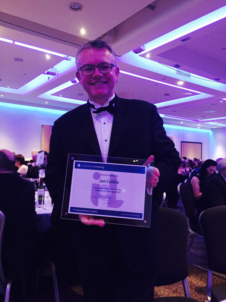 Instoflicensing's tweet photo. Jon Collins becomes a Patron of the IoL alongside Philip Kolvin #NTC15 https://t.co/uiL9bWqseo