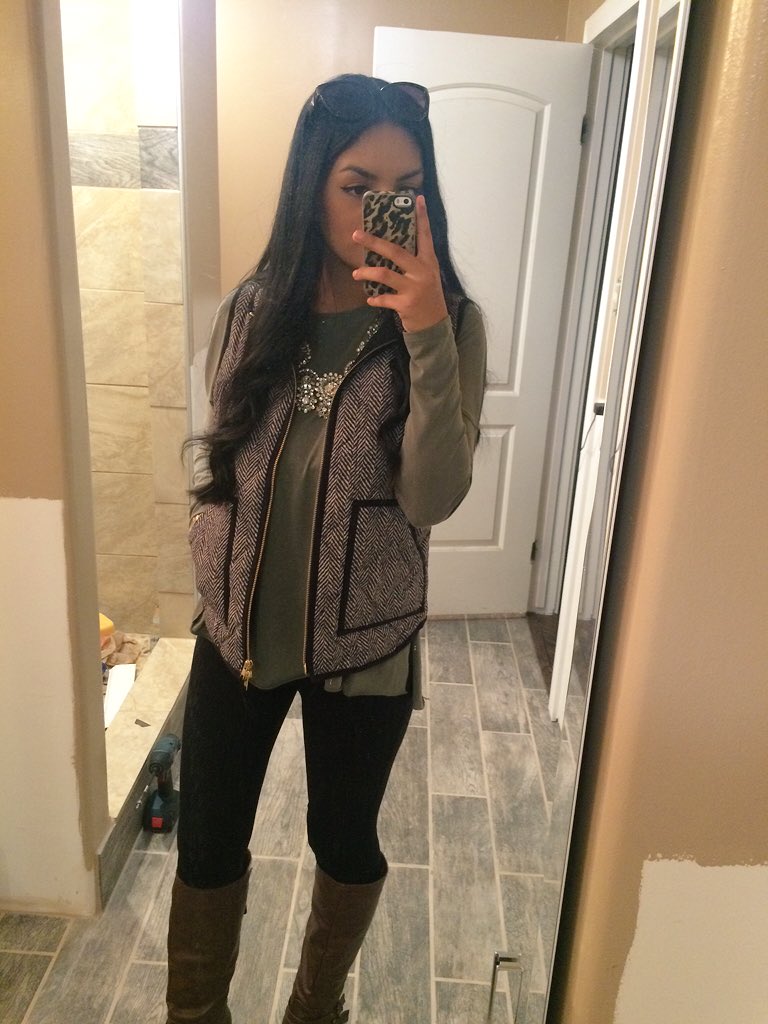 cali_preppy's tweet photo. ootd https://t.co/vVVULG9acH