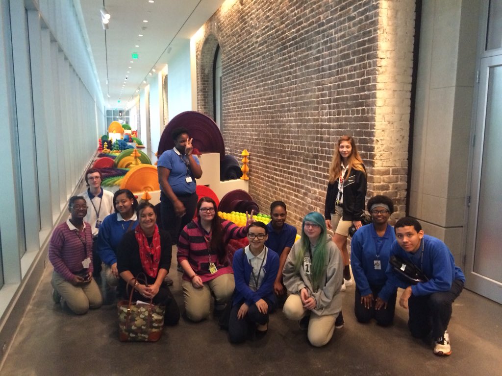 BISculpture's tweet photo. Did I mention that we field-tripped to SCAD today? @BradwellTigers @SCADMOA https://t.co/u5UqR4nYIL