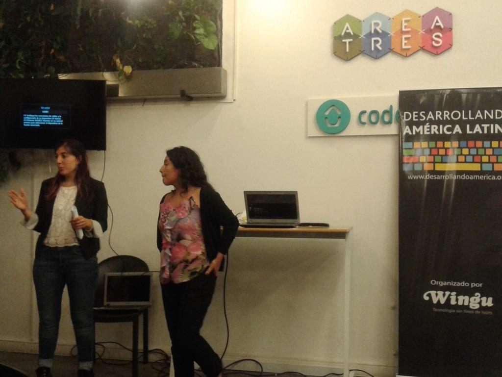 DireLegislativo's tweet photo. Estamos en la presentación de @dal_arg con @desdewingu #DAL2015 https://t.co/Cv6MldMuUs
