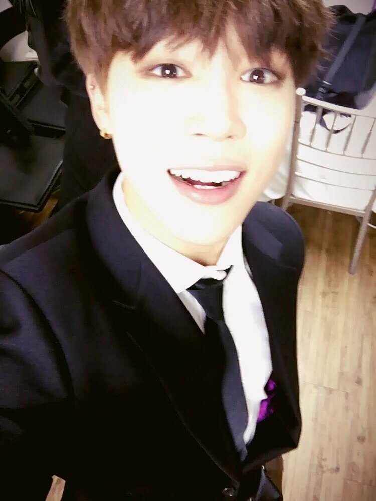 arm_bang's tweet photo. Good Morning Army^^ https://t.co/ijqqwQ162a