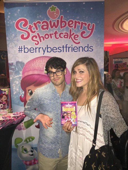 MiaVonAwesome's tweet photo. #berrybestfriends ❤ https://t.co/a6ss9UOp2q