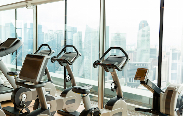 FitLystGyms's tweet photo. Staying in Shape While Traveling - https://t.co/1it8WJxMNJ #fitness #health #diet #travel https://t.co/vPIFGYP7sN