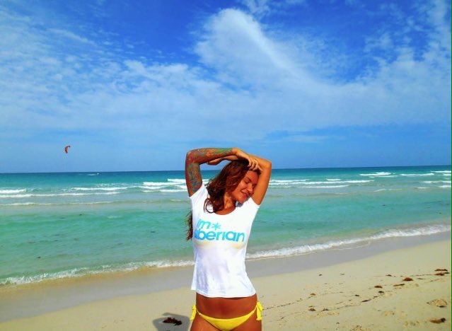 MIAModels's tweet photo. Waking up in paradise never felt so good 🌊☀️🌴 https://t.co/f0g6pdX0in