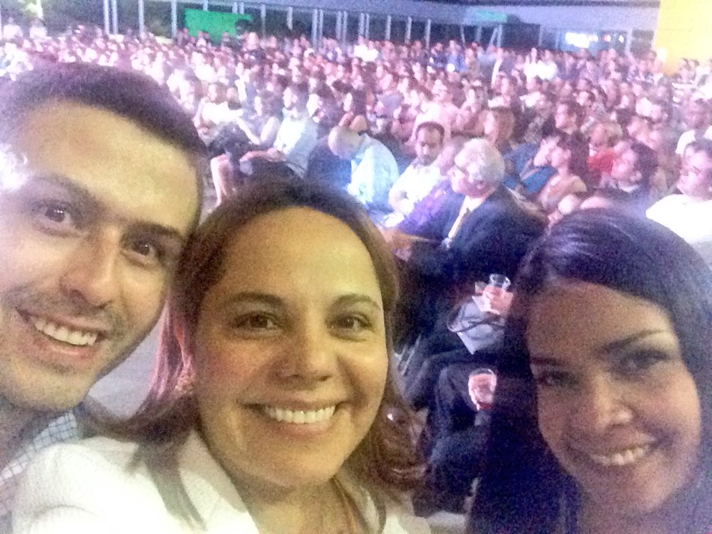 paolaruedalopez's tweet photo. Estamos #EnModoCREAME #NetMe @KAraimi @SULiRahbi @dazzacamilo @AlejandroCoach @paolaruedalopez @juancarlosy 💡❤️ https://t.co/5NpT6uccRP