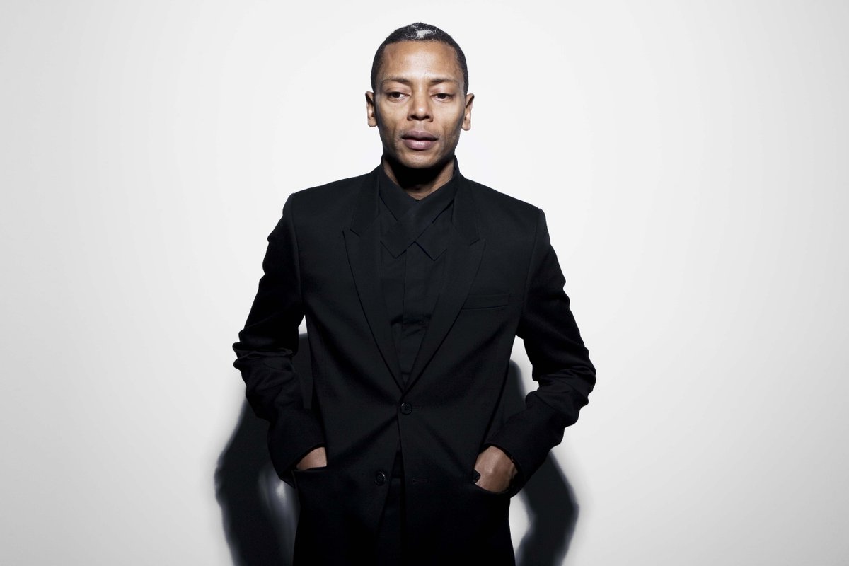 loqueva's tweet photo. MAÑANA no llueve y hay tremenda fiesta en GEBA! @DJJeffMills @cubebuenosaires #CubeBA https://t.co/60Rzm6M6Od https://t.co/54g8kq7Eip