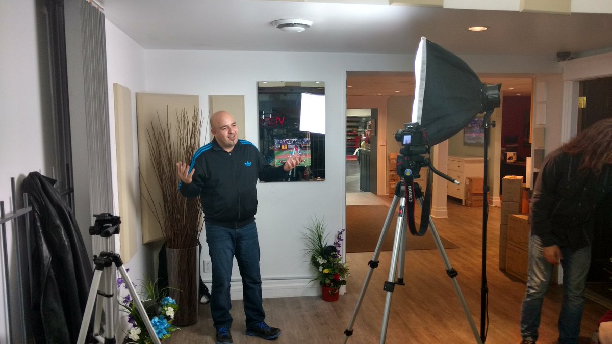 HarpermanMovie's tweet image. The soapbox.ca at @shopehr with @OnePositiveGuy