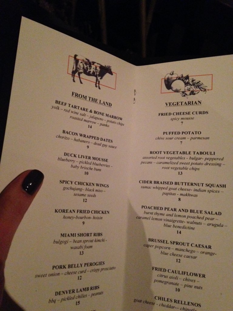 norahbischoff's tweet photo. #URWhatUTwEat @UWrachelTA No calorie counts on this menu, but calories aren't the only important nutrition fact https://t.co/xLLWWPVHn4