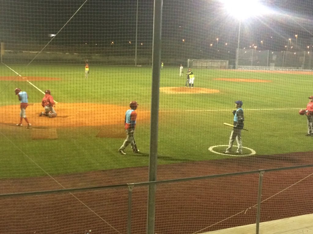 Vespre de visita als amics del <a href="/cbisgava/">Club Béisbol Gava</a> com a portaveu de <a href="/ciugava/">Grup Mpal CiU 🎗Gavà</a> #Beisbol #softball #Gavà