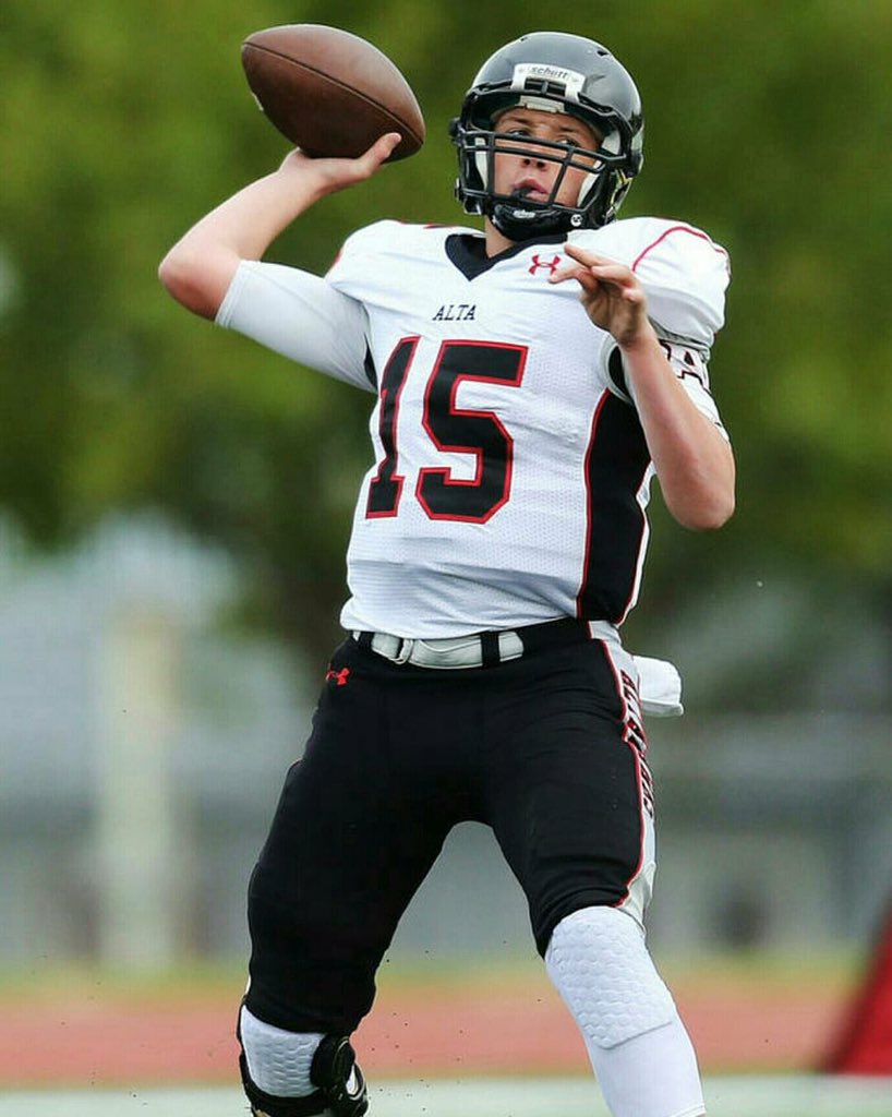 Congratulations! @braxton_kerr15 represents @altafootball & Utah at the @paradisefootballclassic in Hawaii! #WarHawk