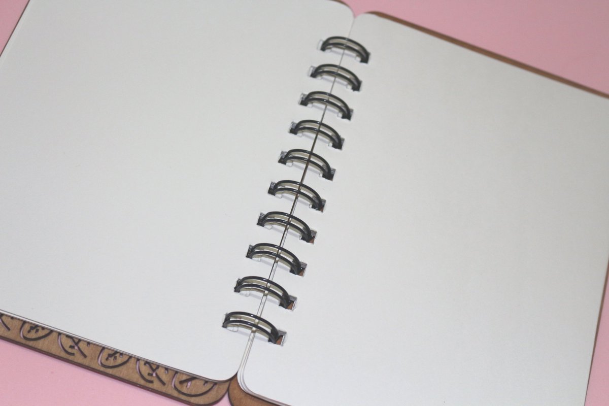 Awesome_Unit's tweet image. RT추첨커밋💕)
토토로 노트, 볼펜 세트 판매합니다😆
택포 15000원 / 볼펜 리필심 포함
입금 다음날 배송🚘
[토토로세트/이름/수량/입금예정일(3일이내)]