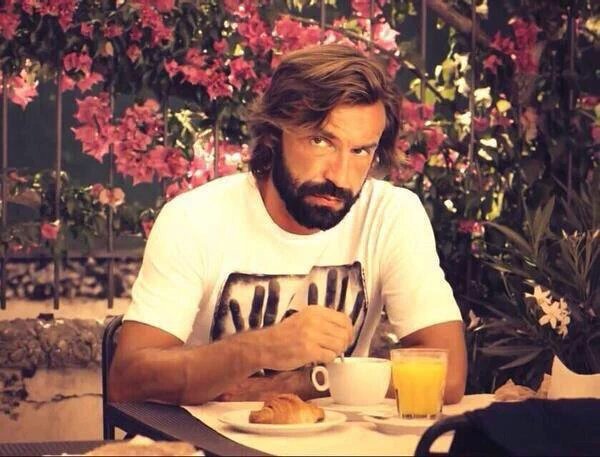 "El fútbol se juega con la cabeza los pies son solo herramientas" Andrea  Pirlo  #Crack