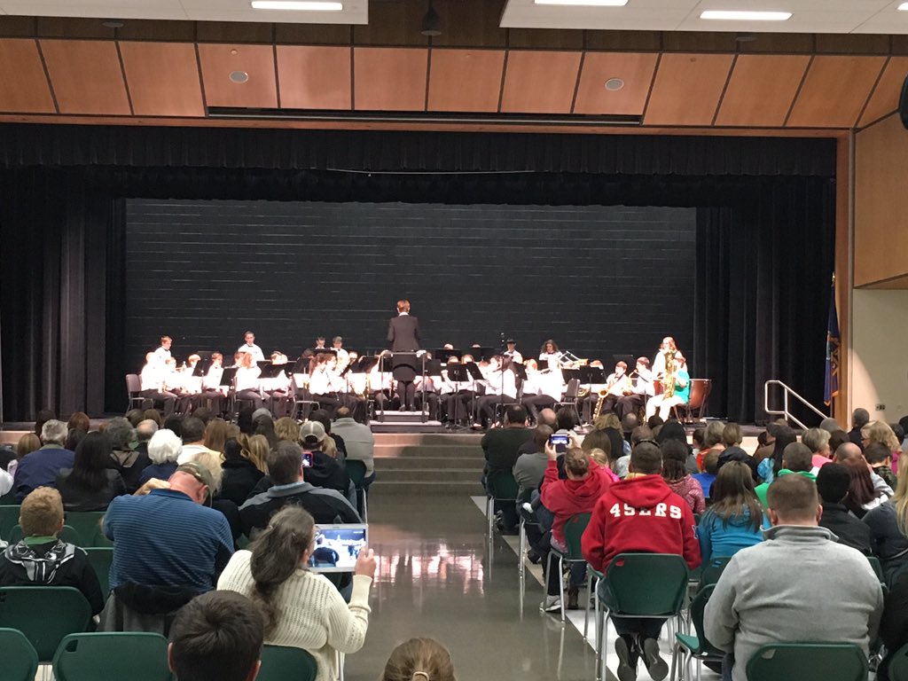 MrsLPerniceDNMS's tweet photo. @DNMSFalcons 7th Grade Band Concert!!! #Groovee #7thgradersareawesome https://t.co/6DeFQ3QO2S
