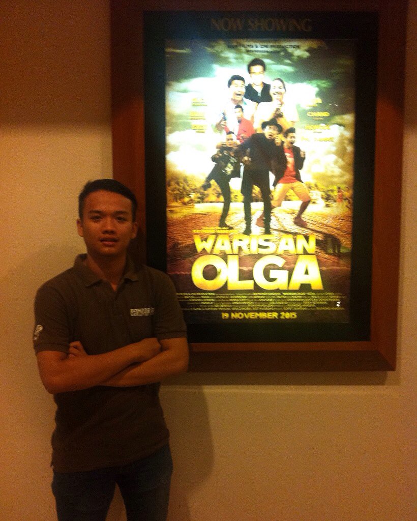 FathurRosicky's tweet photo. Akhirnya bisa lihat si bule acting lagi @EnzyStoria :* keren filmnya , saya tunggu film" selanjutnya kak bule ({}) https://t.co/oDjsrBtx9N
