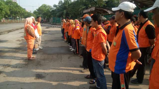 Pelaksanaan Apel GPS lokasi Depan Islamic center ( RW 14 Kel Tugu Utara )
