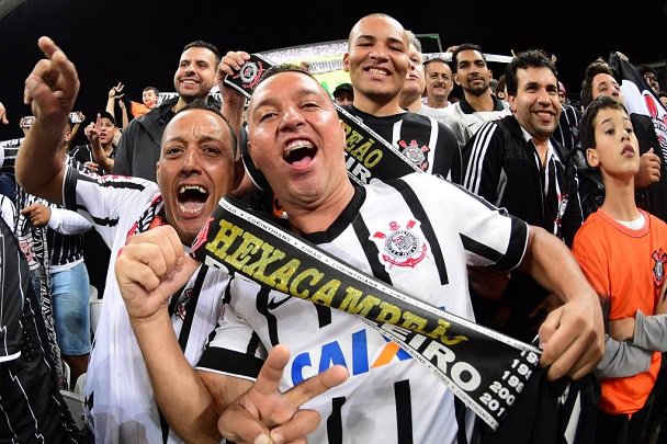 É Hexa! E com um baita merecimento PORRA!!! Olha aí: bit.ly/1jao00P.