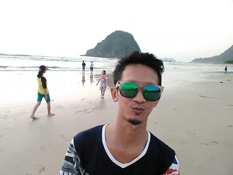 joeCoeloen's tweet photo. #redisland #banyuwangi https://t.co/vra5YKHQmq