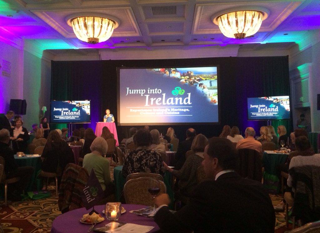 IRISHLINKS's tweet photo. @SantaBarbara @FSSantaBarbara @TourismIreland Fantastic travel agents enjoying #jumpinto ireland https://t.co/nQ0YW9UflQ
