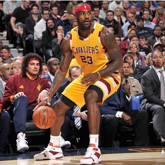 TheShoeGame tweet picture