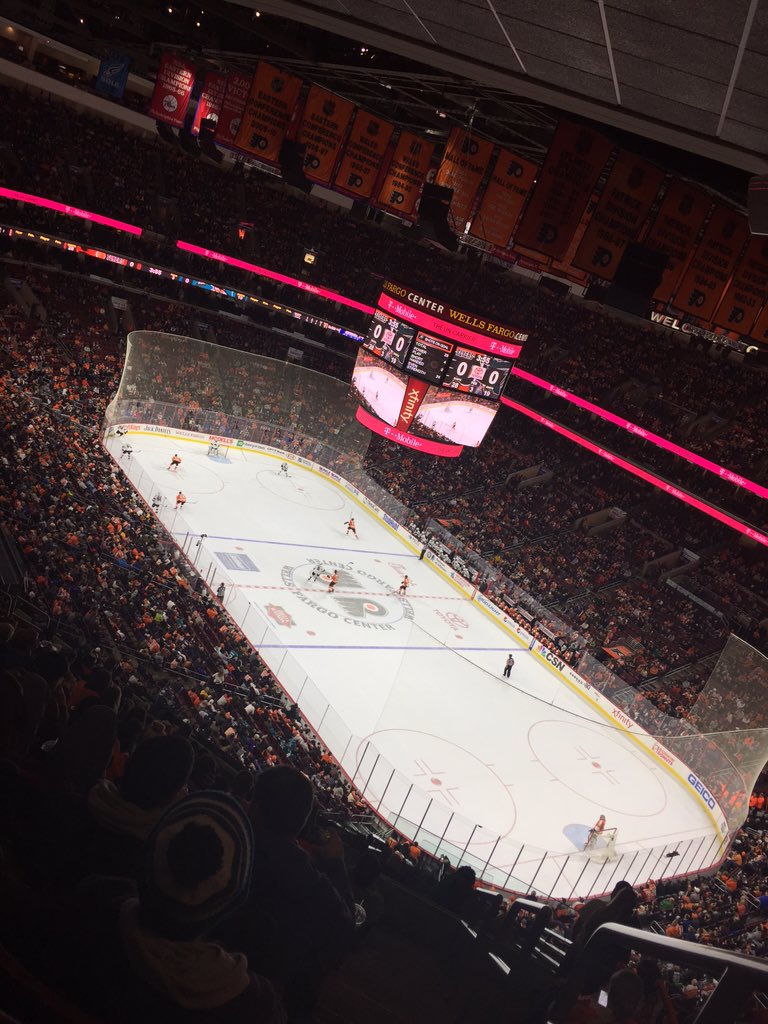 Nina_Baratti's tweet photo. I have more anxiety now than I do ten minutes before my deadline. #reporterproblems #flyersfanproblems https://t.co/uhkPfW0Hi7