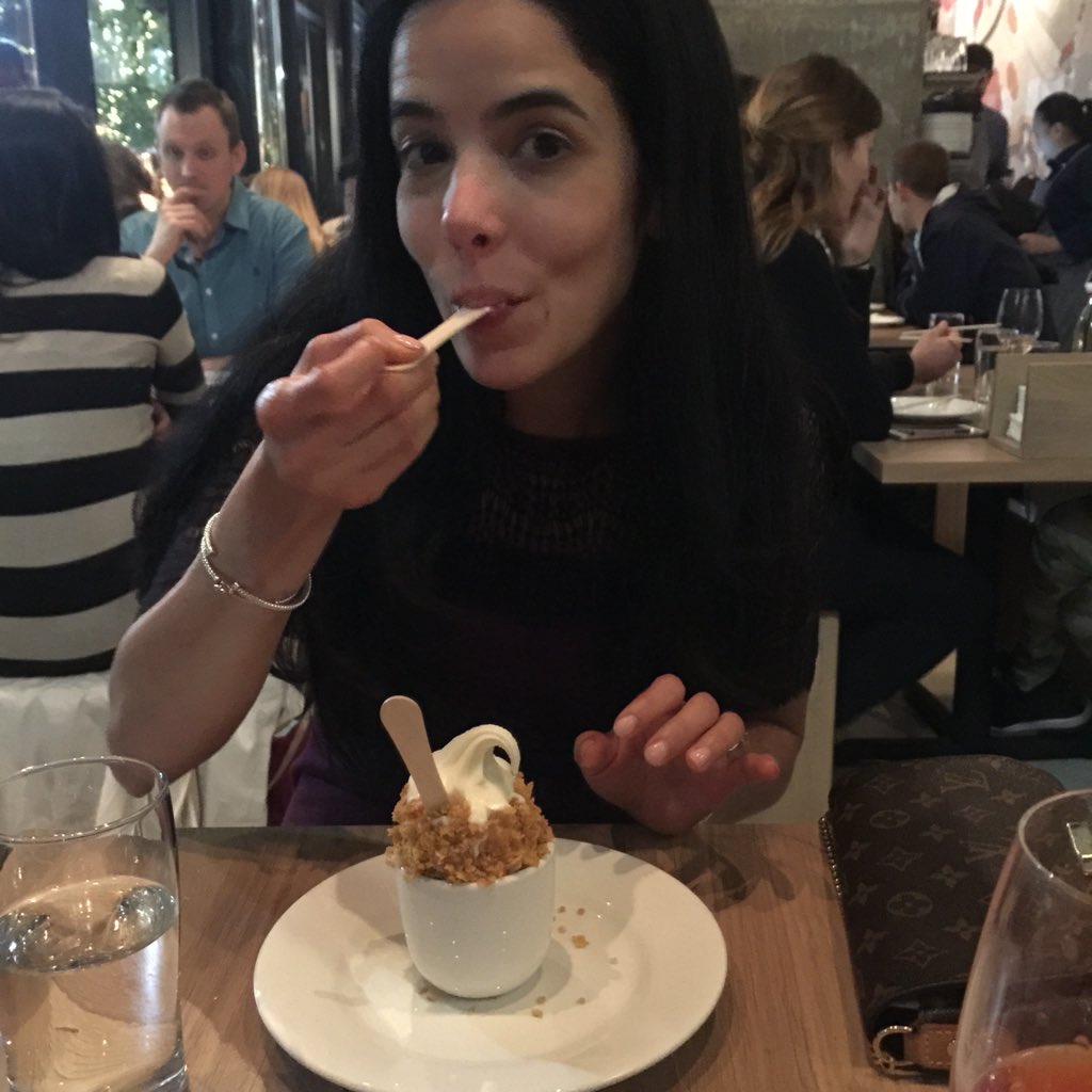 YogaDentist's tweet photo. Enjoying cereal milk soft serve with crunch @momofuku from the their sister bakery, @milkbarstore. #ADADC https://t.co/OAnc5cToEW