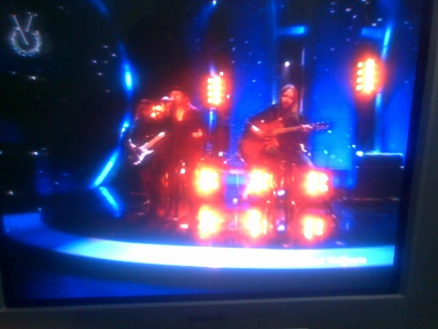 Day2509's tweet photo. EXCELENTE Presentación De Mana ♥ #LatinGRAMMY LOS AMO #LosLatinosSomosMas https://t.co/o8QoNnZBtq
