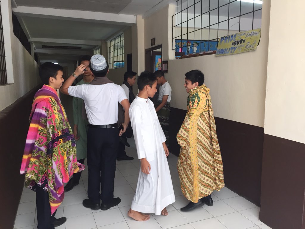 gabbietidoy's tweet image. muslim brothers hahahha #socstud