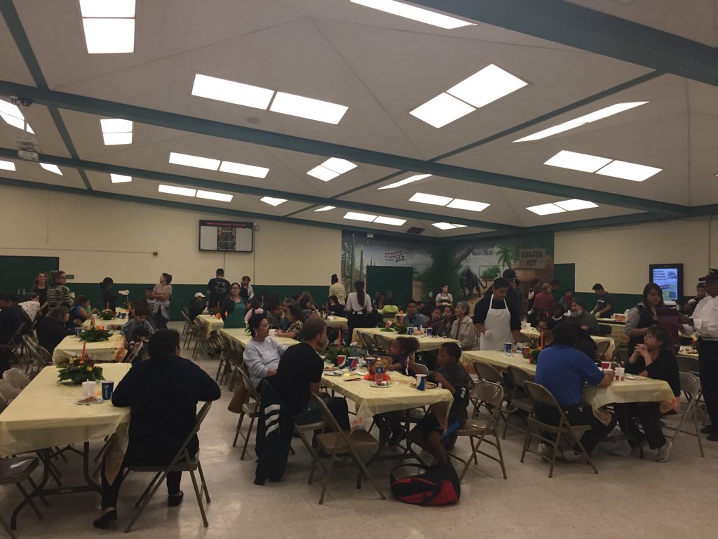 ALepeRamirez's tweet photo. 4th annual Panther Dinner!!!! Best turn out yet! Our kids are AMAZING! @NHilton2 @ngosuna #PHSlinkcrew #PHSculinary https://t.co/s7jy2O6lJ5