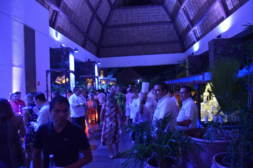 cafedeartistes's tweet photo. Gran noche en el Gourmet Village! #FGI21 #FestivalGourmetInternational https://t.co/mTndZF1r6R