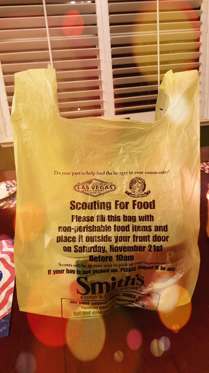 ChristineKramar's tweet image. Do you have your #Scouting4Food bag yet? Fill it up and set it out by 10am Saturday. @SteveRossLV @CityOfLasVegas