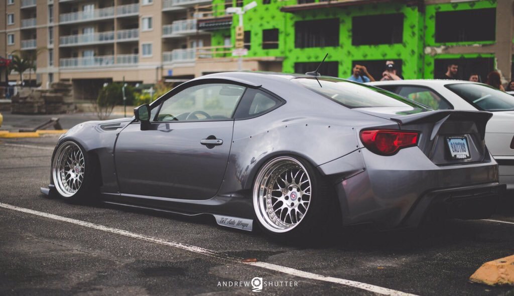 Wide and gorgeous.